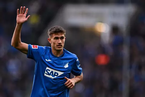 سكاي سبورتس: بايرن ميونخ يدفع 250 ألف يورو لضم نجم هوفنهايم في كأس العالم للأندية